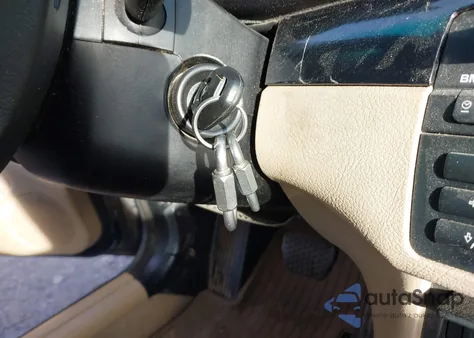 2001 BMW 330I z USA, uszkodzony, nr VIN WBAAV53491FJ64666